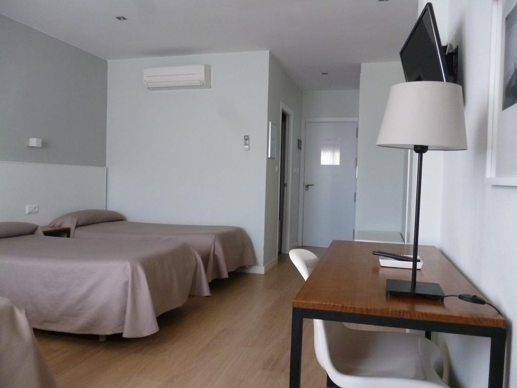 Hostal Las Cumbres Кониль-де-ла-Фронтера Экстерьер фото