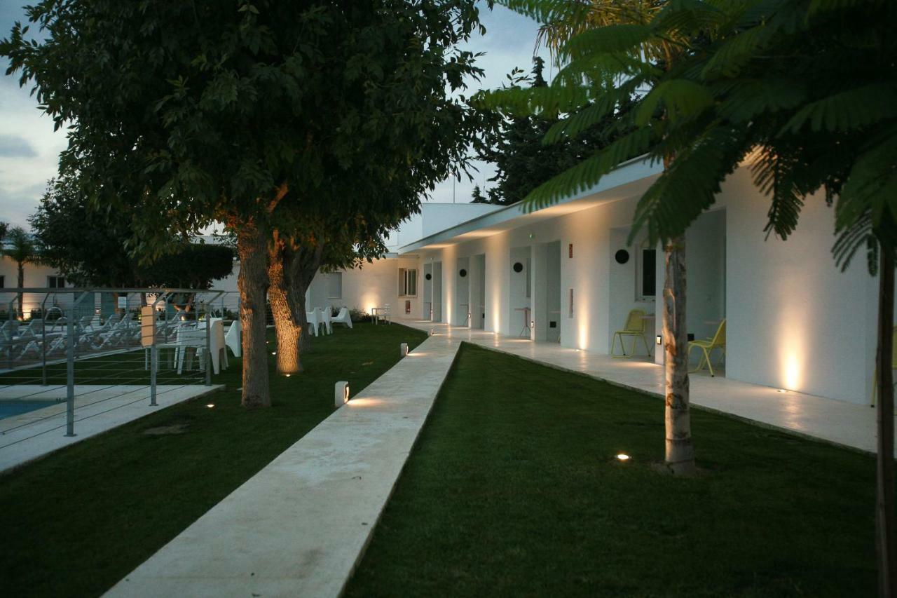 Hostal Las Cumbres Кониль-де-ла-Фронтера Экстерьер фото